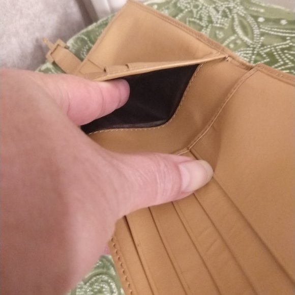 Gucci Classic Jackie O Wallet Beige - Picture 10 of 16